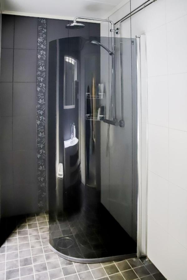Neitsytniemen Kartanohotelli Virasoja Esterno foto