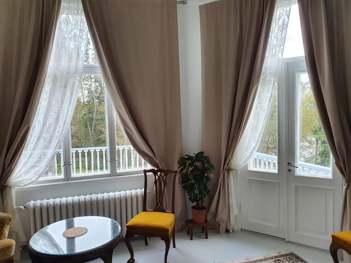 Neitsytniemen Kartanohotelli Virasoja Esterno foto