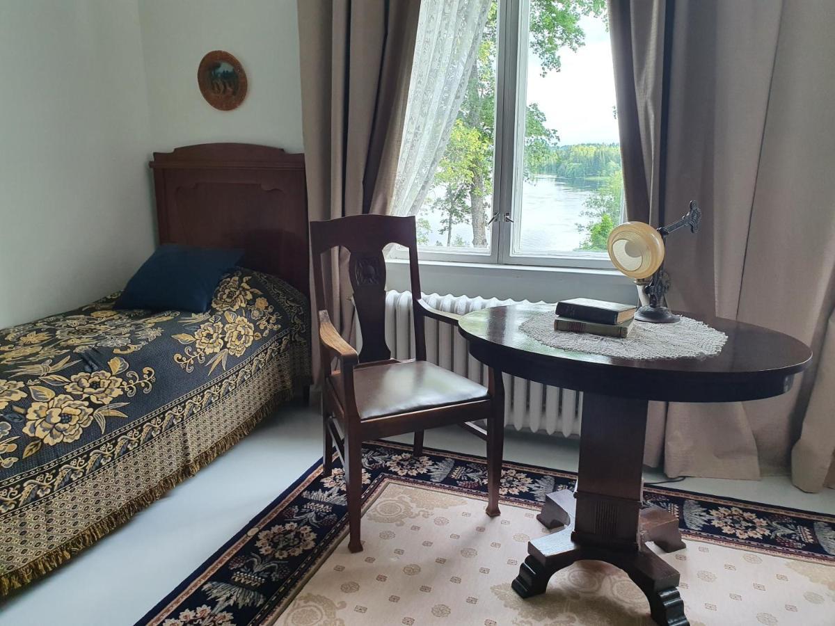 Neitsytniemen Kartanohotelli Virasoja Esterno foto
