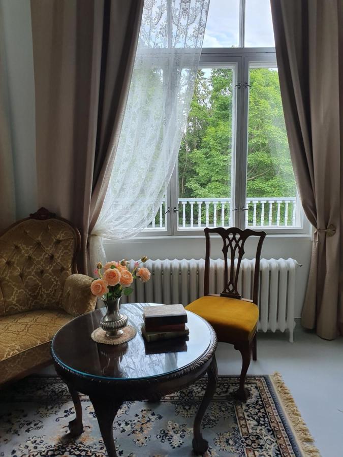 Neitsytniemen Kartanohotelli Virasoja Esterno foto