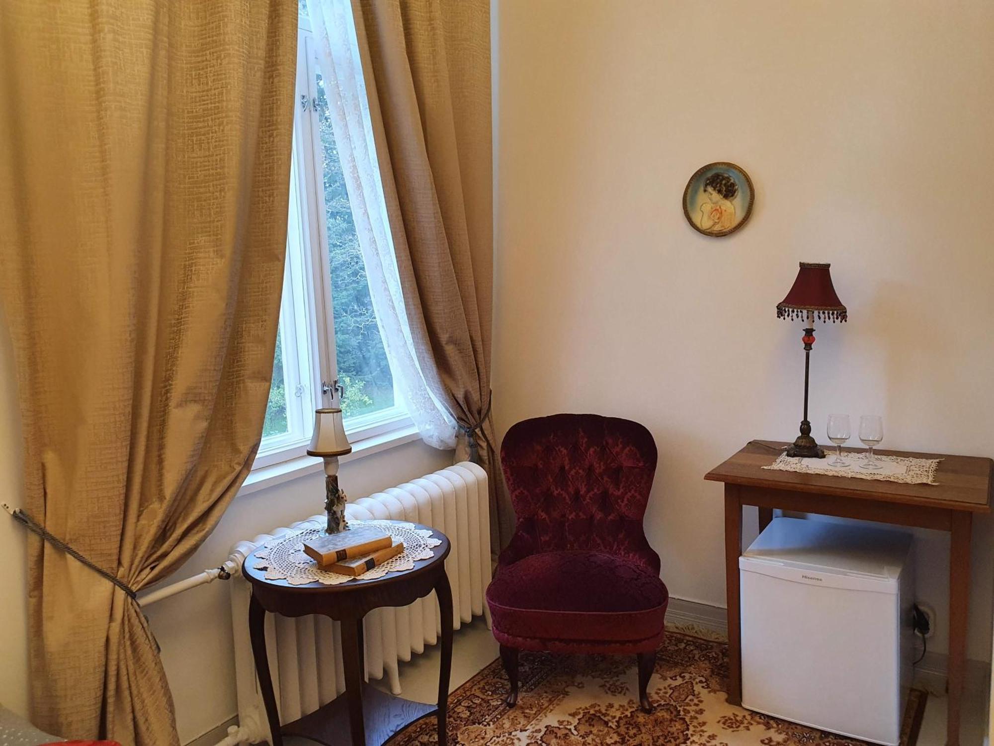Neitsytniemen Kartanohotelli Virasoja Esterno foto